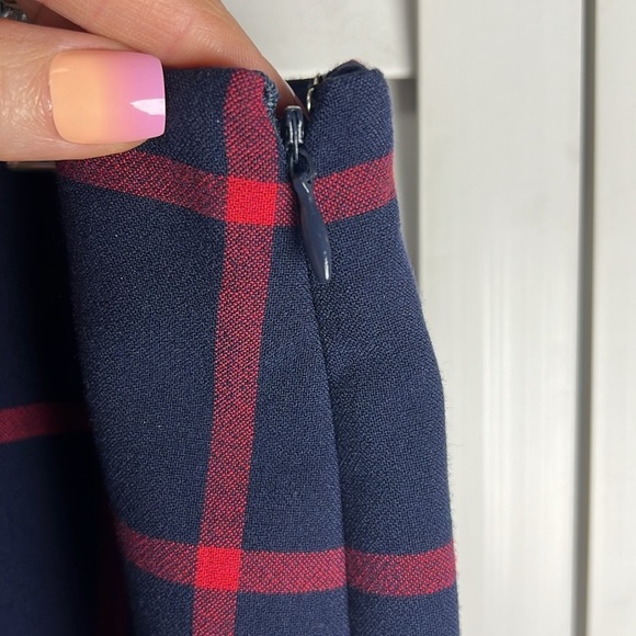 Michael Kors Plaid Lace Scalloped Hem Stretch Pencil Skirt Size 10 Navy & Red - Picture 5 of 9